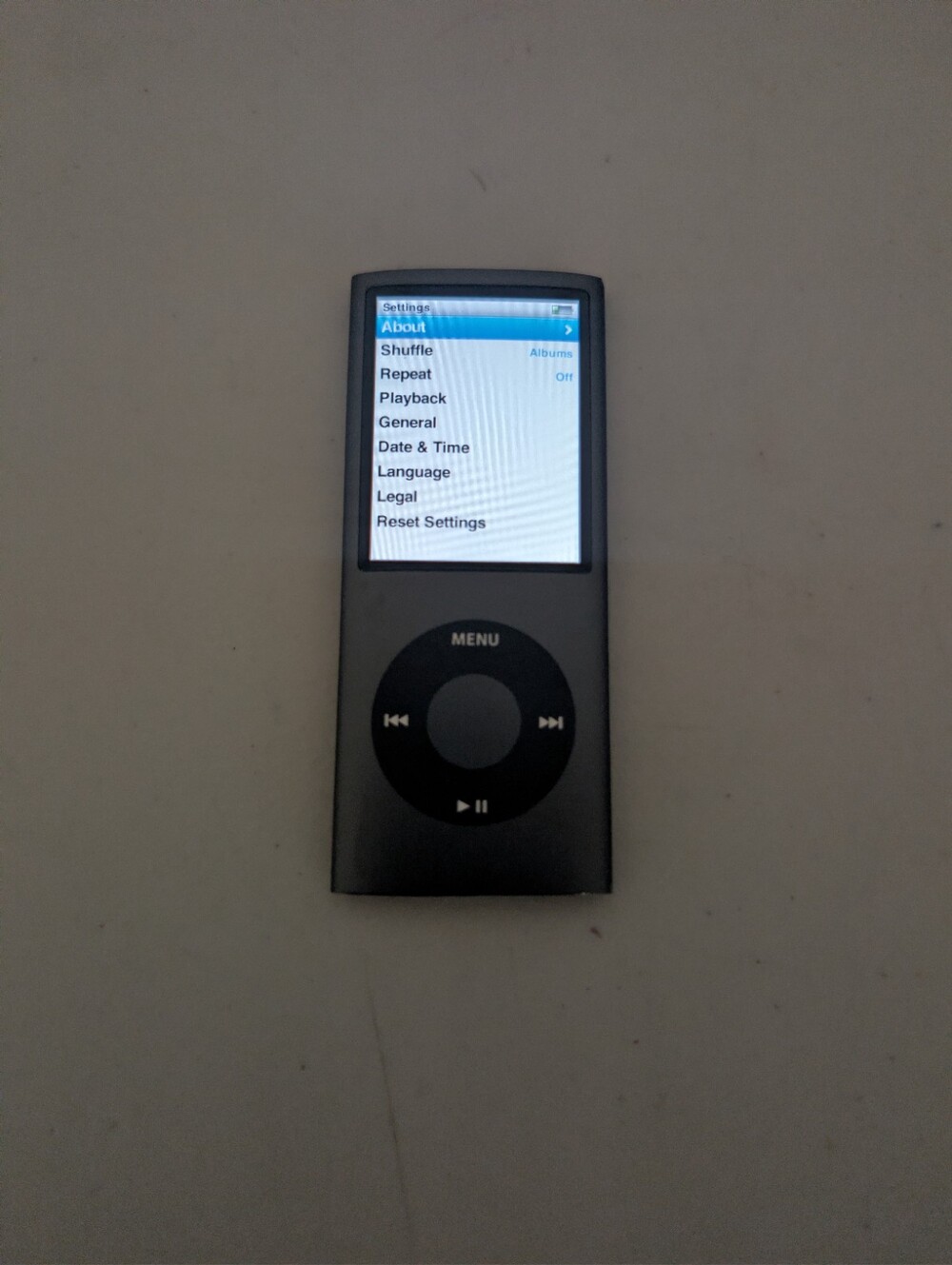 Apple iPod Nano 4th Gen 8GB Black A1285 MB754LL/A Tested Working MP3 Player
